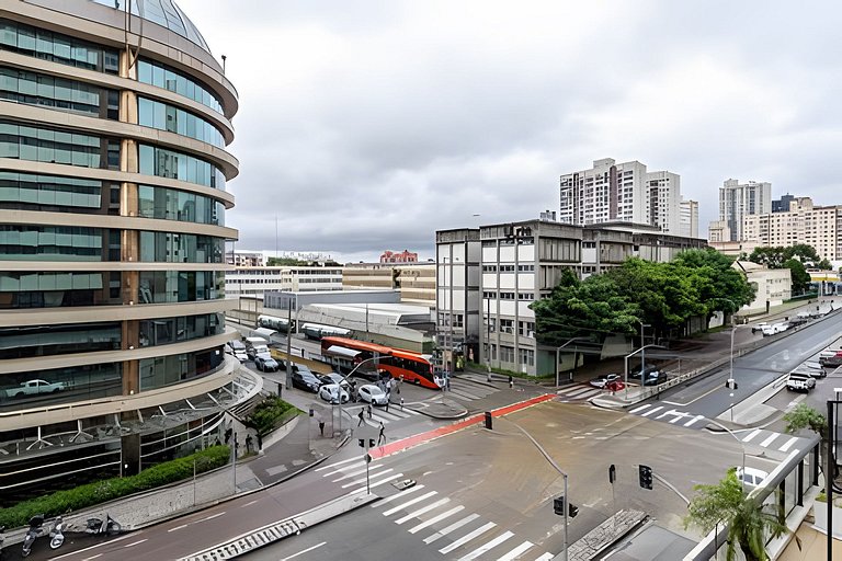 Stúdio em frente ao shopping Estação