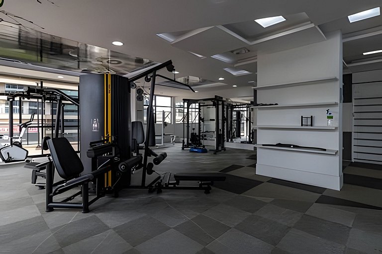 Stúdio em frente ao shopping Estação