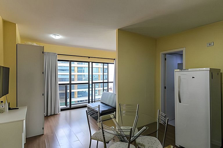 Stúdio 4 em frente ao shopping Estação