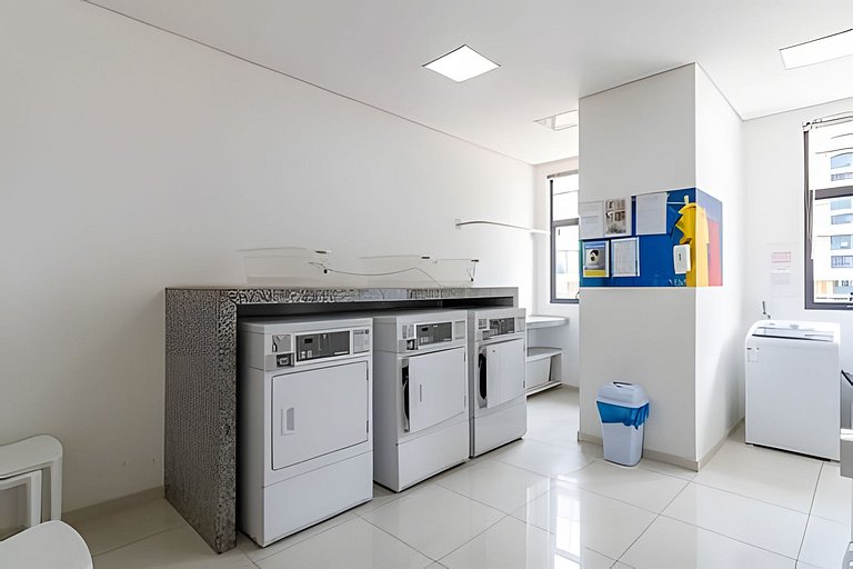 Stúdio 4 em frente ao shopping Estação