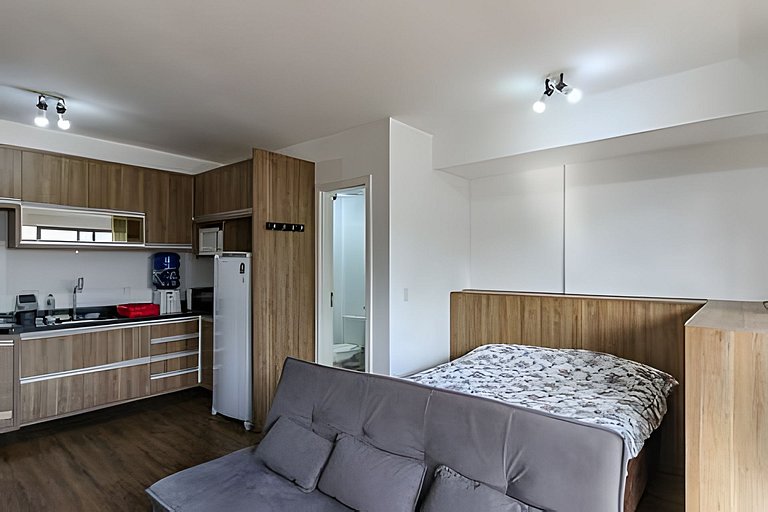 Stúdio 6 em frente ao shopping Estação