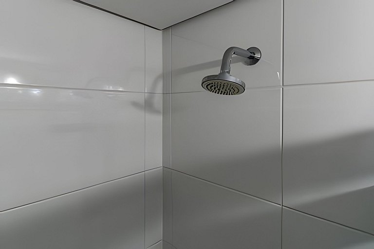 Stúdio 6 em frente ao shopping Estação