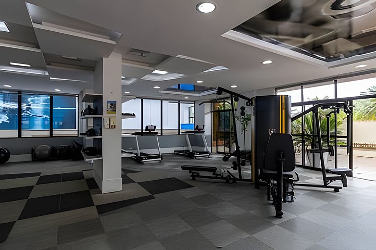 Stúdio 8 em frente ao shopping Estação