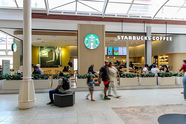 Stúdio 8 em frente ao shopping Estação