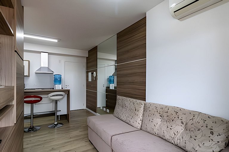 Stúdio 9 em frente ao shopping Estação