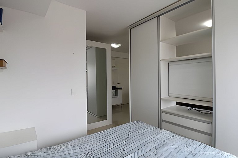 Stúdio 10 em frente ao shopping Estação