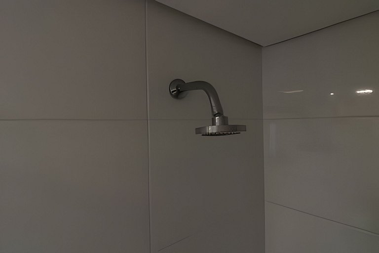 Stúdio 10 em frente ao shopping Estação