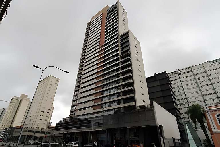 Stúdio 10 em frente ao shopping Estação