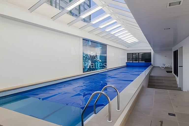 Stúdio 10 em frente ao shopping Estação