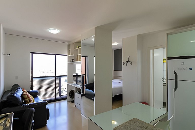 Stúdio 2 em frente ao shopping Estação