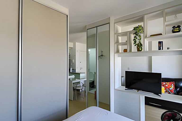 Stúdio 2 em frente ao shopping Estação