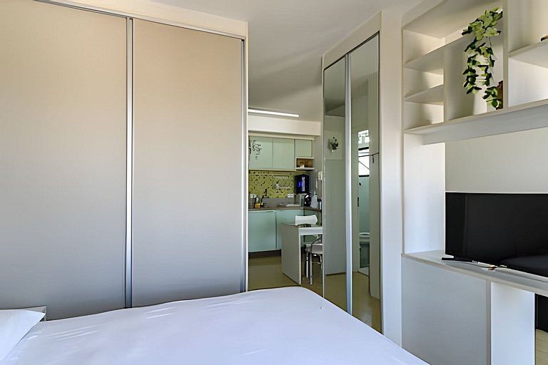 Stúdio 2 em frente ao shopping Estação