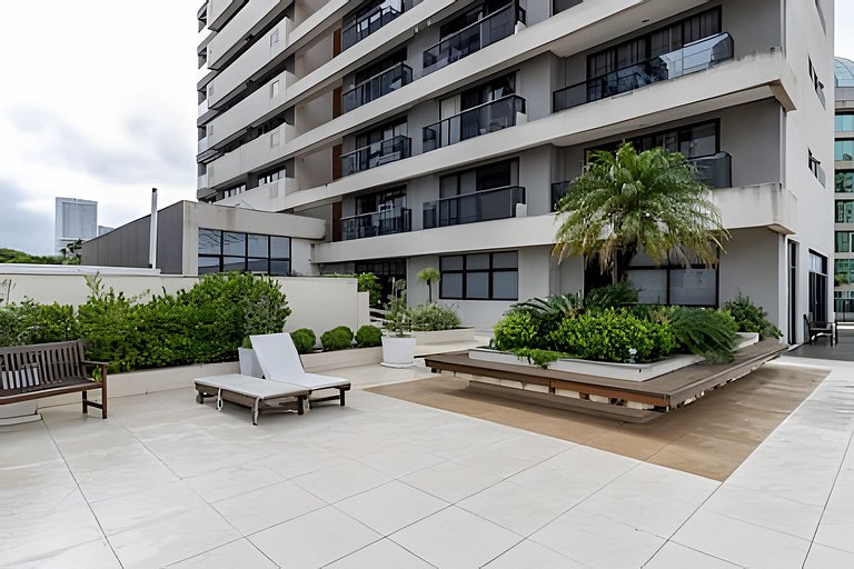 Stúdio 2 em frente ao shopping Estação